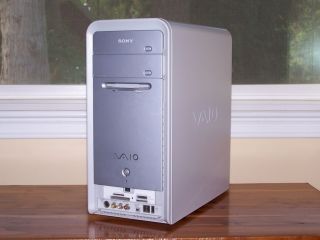 Sony Vaio Desktop 3 0GHz Pentium 4 2GB RAM 400GB HD Windows 7 Ultimate