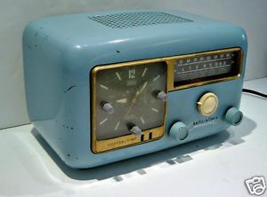 Vintage 1952 Hallicrafters Continental 5R50 Tube Clock Radio Am SW Working